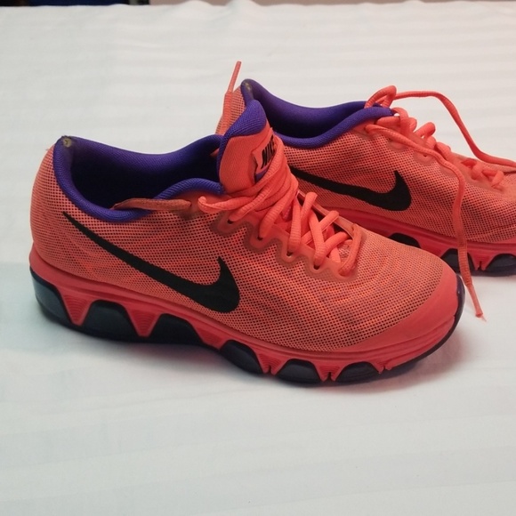 Nike Shoes - Womens Nike size 6 Athletic shoes